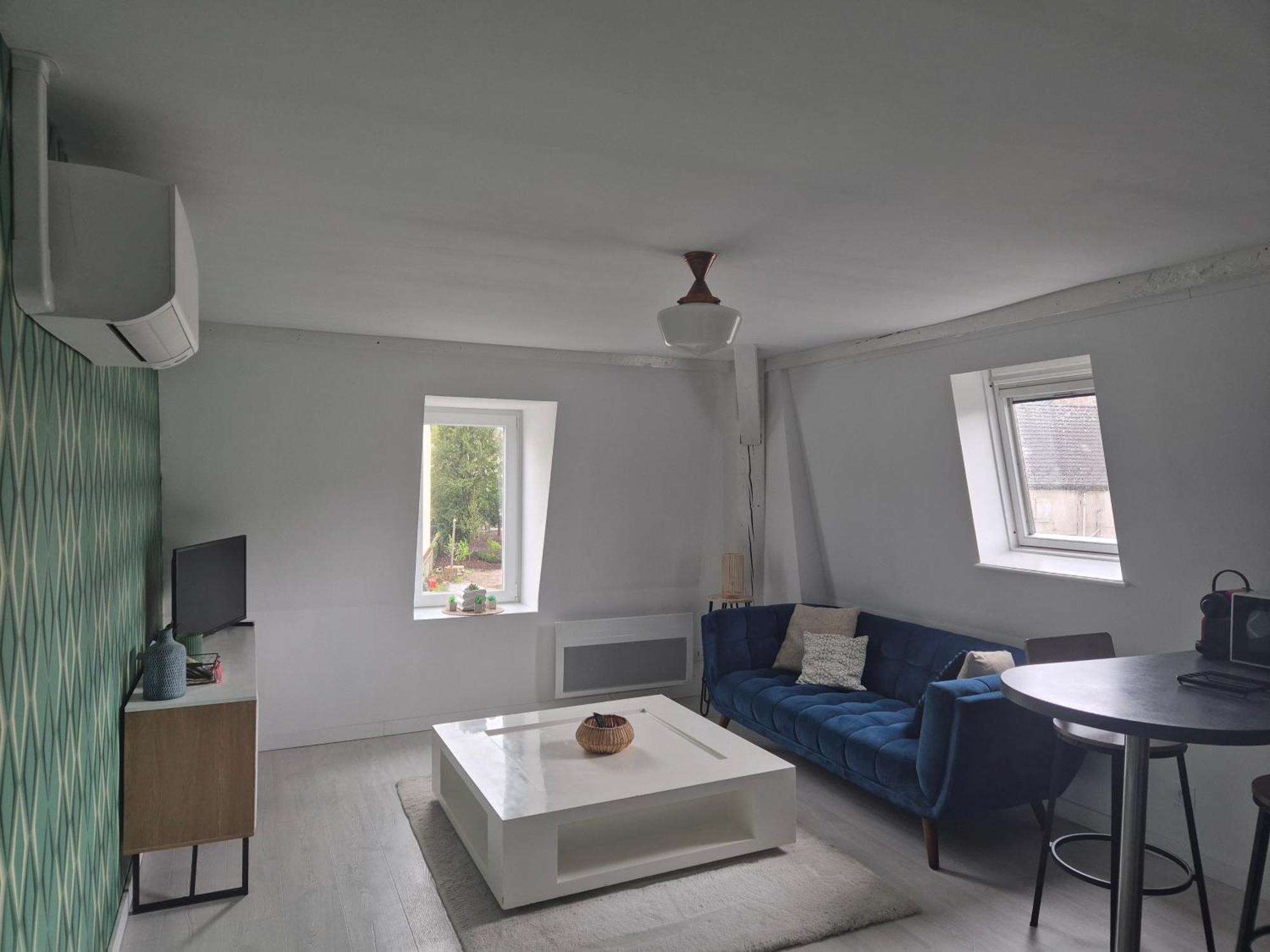 La Mansarde, Appartement Climatise En Centre Ville Ремирмонт Екстериор снимка